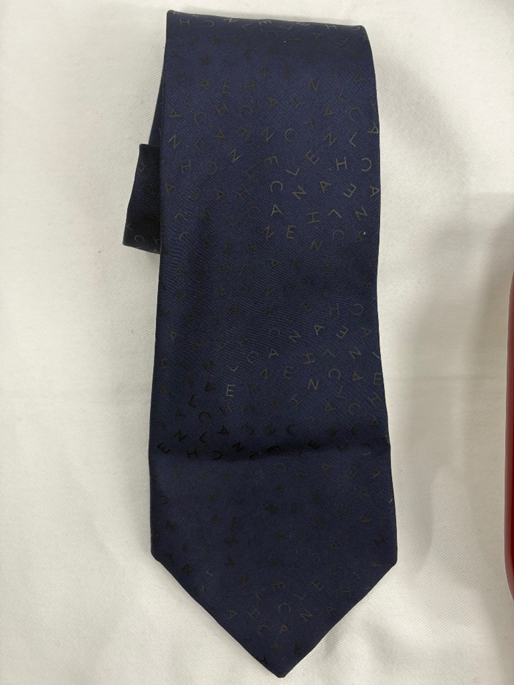 Channel tie